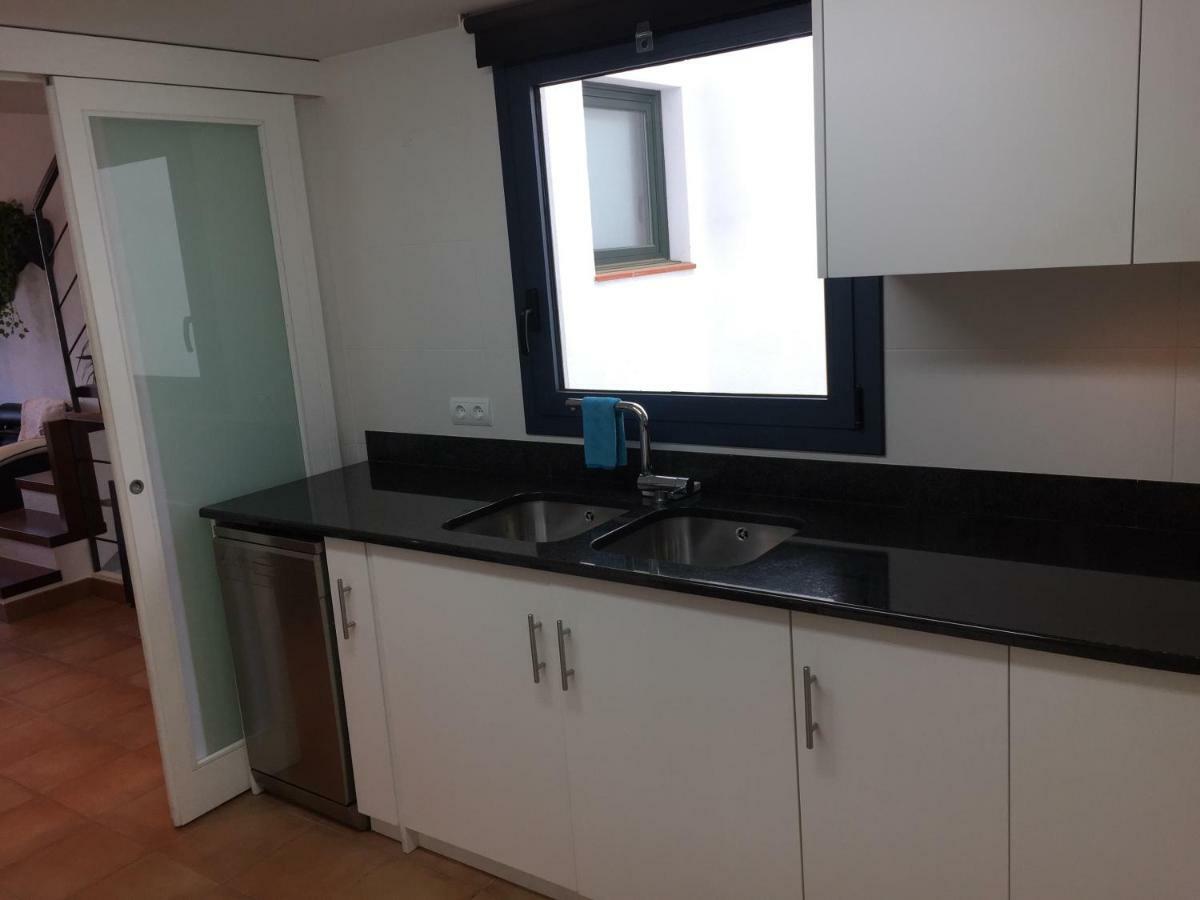 Cal Montaner Casa 3 Habitaciones 3 Banos Y Garaje Кадакес Экстерьер фото